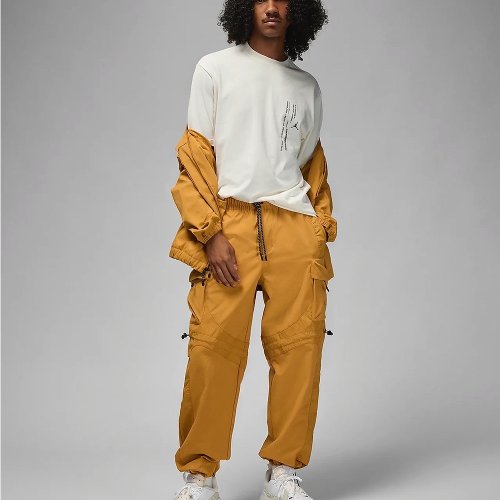JORDAN SWEET PANTS SET. ENGINEERED 23